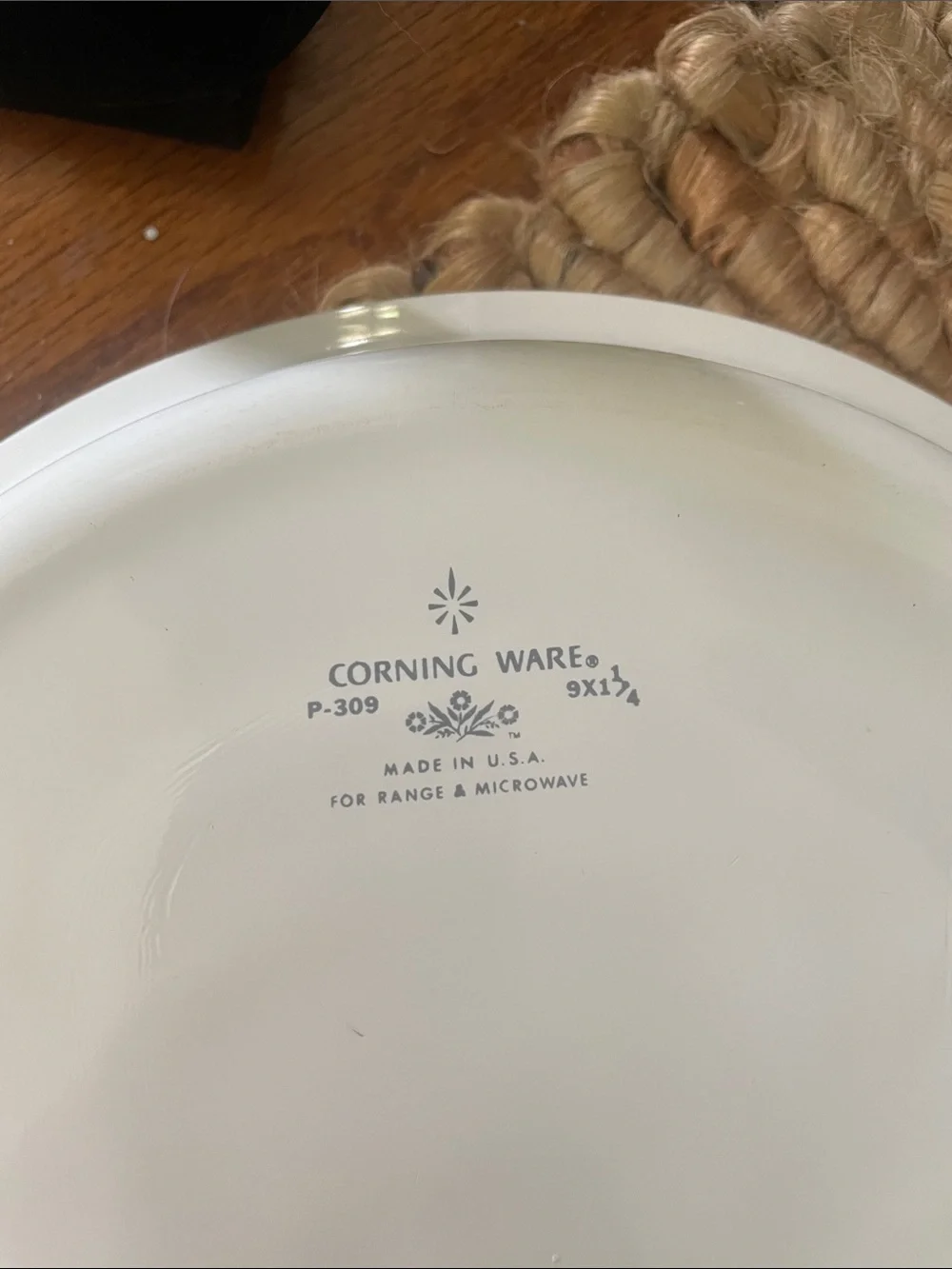 Corningware White with Blue Floral Center pie plate